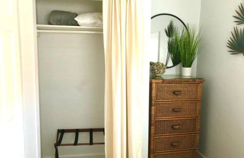 In the Heart of Downtown Dunedin One Bedroom Apt NO KIDS, NO PETS - Photo 16