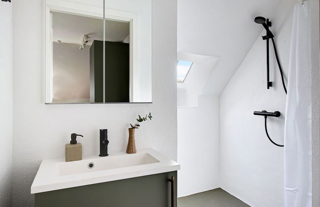 Sanders Charm - Cute 2-bdr Apt With Shared Garden - Foto 14