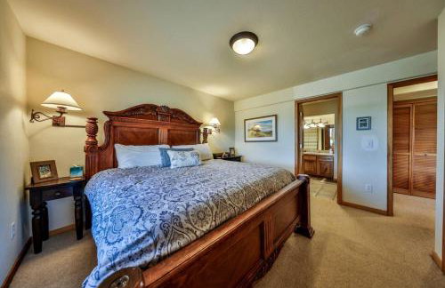 Mountain Bliss 3 BR Retreat With Views and Hot Tub - Foto 24