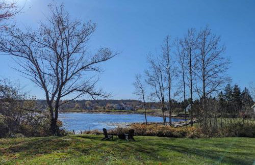 Waterfall Sea Cottage Family fire pit waterfront sleeps 4 - Foto 34