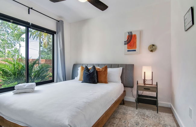 4BR Sleeps 10 Pet Friendly w/ Bbq! - Foto 10