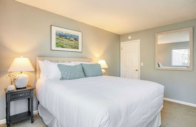 Blue Spruce by Avantstay Cozy Home w/ Dual Decks - Foto 2