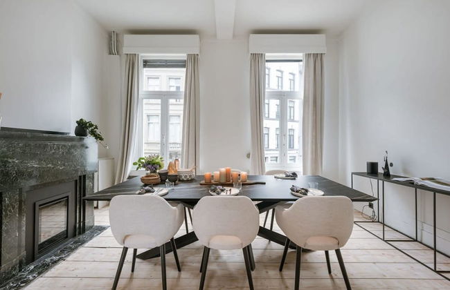 Charming House in the City of Antwerp With Parking - Foto 48