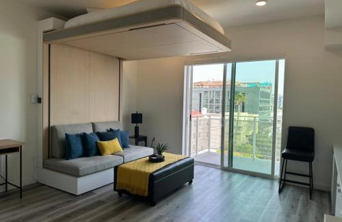 Heart of Hollywood - Walk of Fame Studio - 1bd or 2bd with View - Free parking - Balcony - Wifi - Rooftop - Gym - Upscale amenities - Foto 1