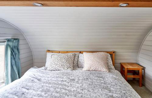 Extraordinary Huts Ltd - Photo 77