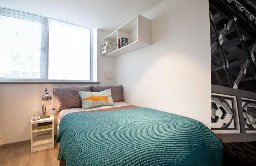 For Students Only - College Green in Bristol - Foto 3