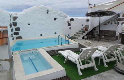 PRECIOSA CASA EMBLEMATATICA, PISCINA,WIFI - Foto 27