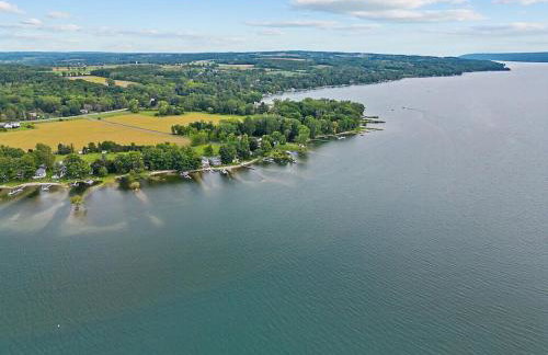 Beautiful Waterfront House in Owasco Lake - Foto 20