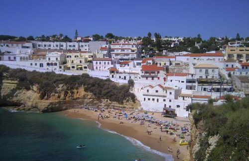 Apartamento com piscina perto da praia - Foto 10