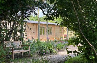 Woodlands Luxury Lake Log Cabin - Vetiver Villa - Foto 3