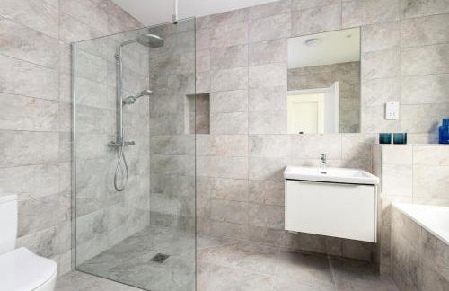 The Lake House Silverlake Dorset SV37. - Photo 6