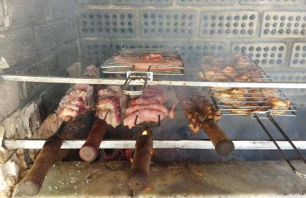 Diversão, churrasco e piscina - Praia de Ipitanga - Foto 2