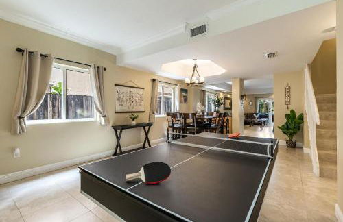 Salty Fox 5BD Oasis w Spa, Beach & Downtown - Foto 5