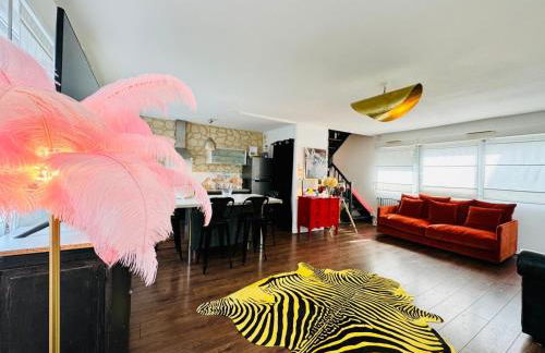 Loft atypique 130 m2 Clim patio couvert et terrasse pkg gratuit tram à 5mn à pied un accès direct au centre-ville - Foto 3