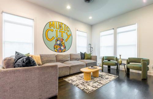 Modern Luxe Townhome with Rooftop Cinema - Foto 31