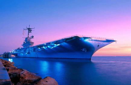 Spacious Poolside Oasis with Easy Access & Parking - Foto 20