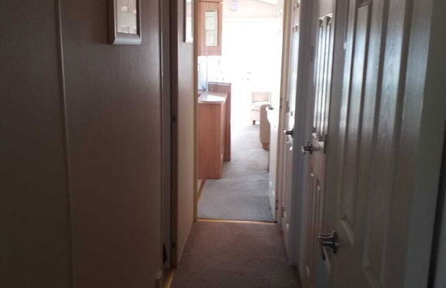 Captivating 2-bed 6 Berth Caravan in Ingoldmells - Foto 14