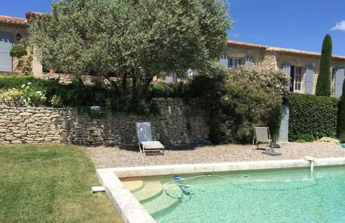 In Gordes, facing the entire Luberon Park a beautiful 5 bedrooms house - Photo 29