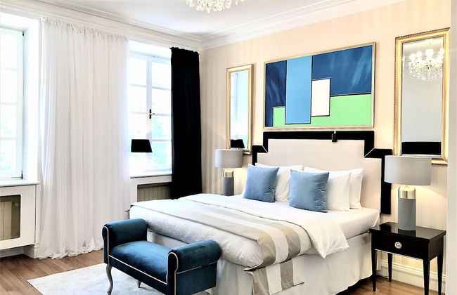 MONDRIAN Luxury Suites UNESCO Old Town - Photo 23