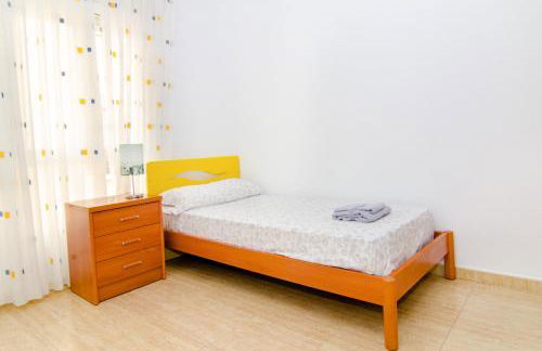 Apartamento de 4 dormitorios muy céntrico en San Juan Pueblo a tan sólo 2,5 km de la playa de San Juan y Muchavista - Foto 15