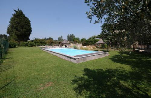 beautiful provencal mas with pool in barbentane, close to avignon, sleeps 8. - Photo 20