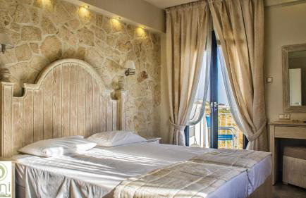 Frini Studios - Photo 6