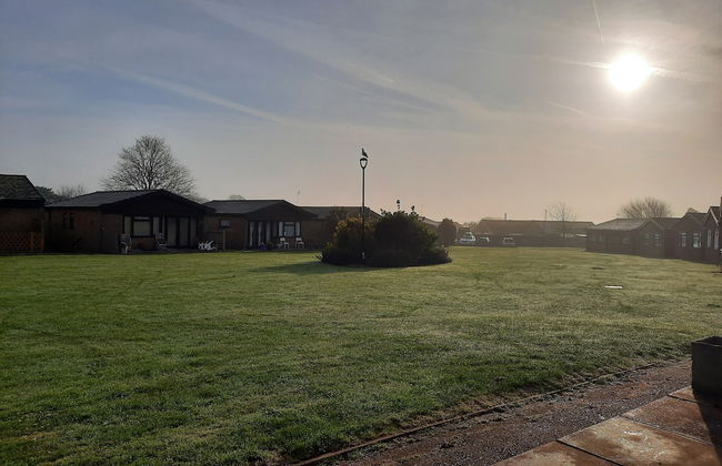 2 Bed Chalet, St Margaret's at Cliffe, South Coast - Foto 15