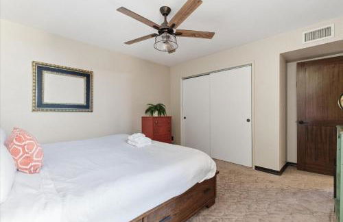 Windchime - Multiple Patios - Mins to Old Town - Foto 33