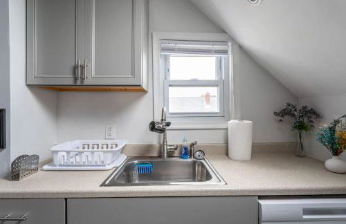 Spacious 4BR 1BA Duplex Apartment Near NYC - Foto 14