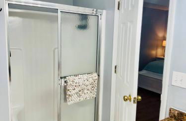 Retreat 4BR Sleeps 10 plus, 8mi LakePoint, Red Top - Foto 7