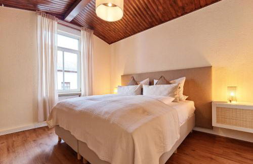 MARX - Geräumige Ferienwohnung im Zentrum von Trier - bis 6 Personen, 2 Schlafzimmer, WLAN & Waschmaschine - Foto 2