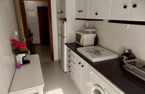 Alojamiento AJO con piscina y tenis - Ajo Palace - Foto 18