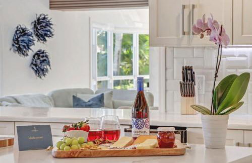 Solara: Waterfront Estate, Pool, Dock, Private Guest Suite - Foto 18