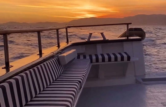 Paseo en barco al atardecer por la bahía de Palma - Foto 3