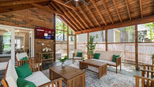 HotTub, FirePit, Basketball, 15 Min To Sedgefield - Photo 2