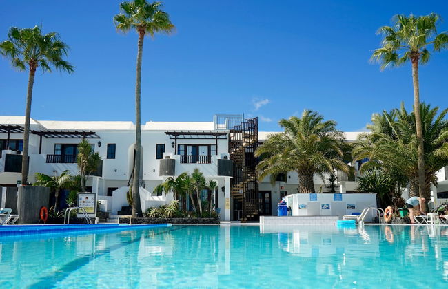 Apartamentos Plaza Azul - Photo 21