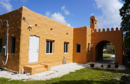 Charming Historic Home with Modern Comforts - Foto 8