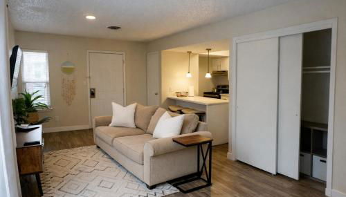 Down Town , Studio Apt., King Bed, Self Check-In - Foto 3