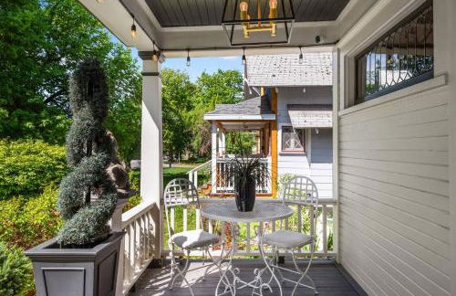 NEW! Updated South Hill Craftsman Sleeps 12! - Foto 31