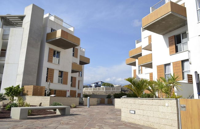 Beautiful Duplex Facing The Beach - Photo 21