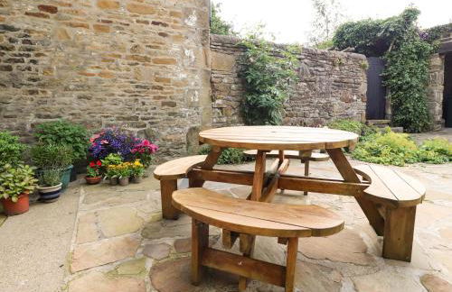 Grange House - Photo 21