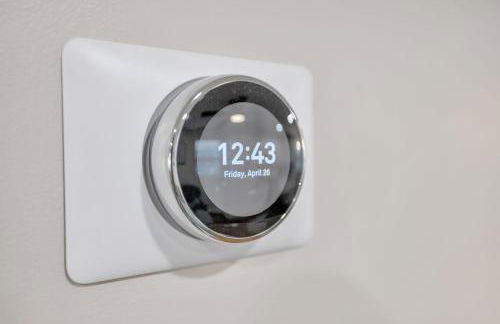 Single Story Pet Friendly Home, with Fenced Yard, Fire Pit, 5min to Downtown!! - Foto 41