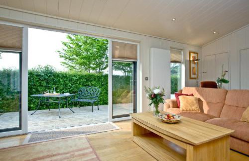 Amber Lodge, Strawberryfield Park - Hot Tub - Free WiFi & Parking - Photo 4