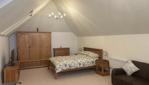 Charming King Bed Ensuite Studio in Peaceful West Challow - Foto 3, wardrobe