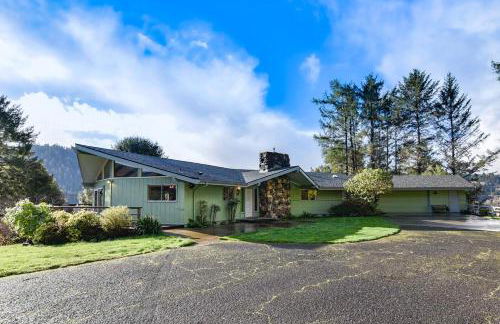 Viewcrest Retro Country Home - Photo 34