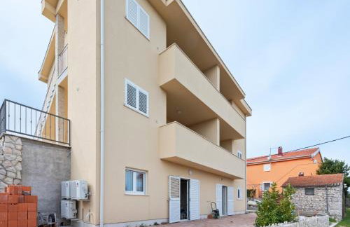 Simplistic Apartment in Neviđane near Sea beach - Foto 8