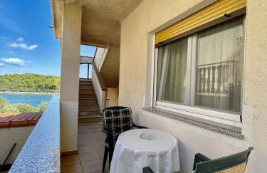 Apartments Veli Rat - Photo 3