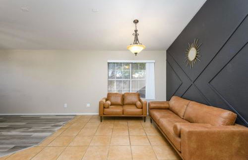 Luxe Desert-Chic 3BR with Heated Pool, Spa, and Grill - Foto 11