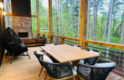 Lux Blue Ridge Cabin, Hot tub, Swing, PingPong! - Foto 24