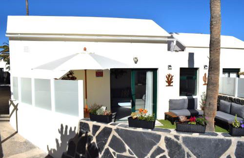 Bungalow La Palmera - 2 bedroom - PLAYA ROCA residence sea front access - Pool View - Free AC - Wifi - Foto 3